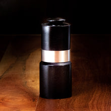 Charger l'image dans la galerie, MOULIN À GROS SEL