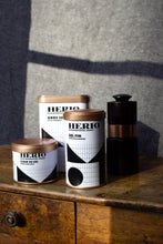 Charger l&#39;image dans la galerie, COFFRET CADEAU PRESTIGE : les 3 sels de Noirmoutier + le moulin
